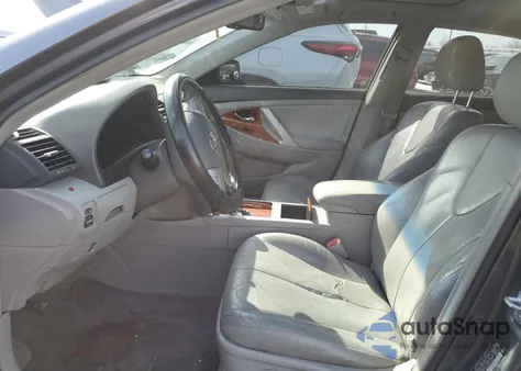 2011 Toyota Camry Base z USA, uszkodzony, nr VIN 4T1BF3EK5BU619087